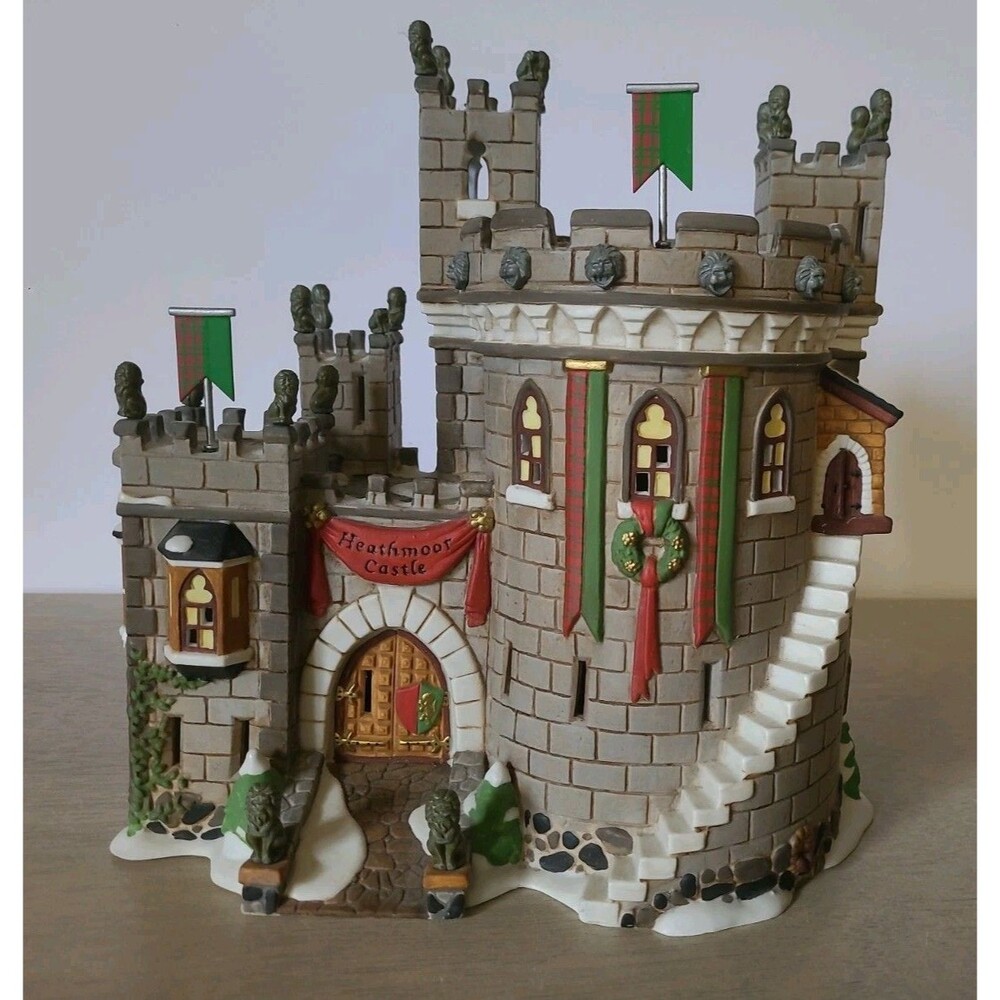 Dickens Christmas Village Dept 56 Heathmoor Castle Illuminated Retired Boxed